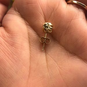 Very cute Earrings sphere shaped